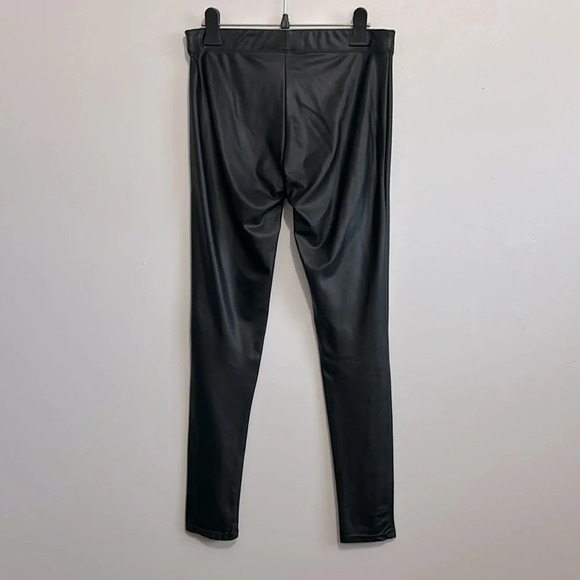 Dynamite Women’s faux leather leggings in Black size S - Picture 2 of 4